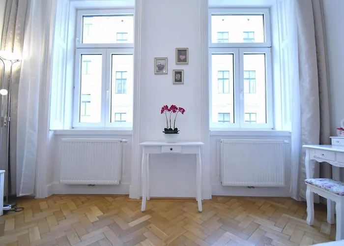 アパート Cosy 3 Viennese Flat - 10min To Center ウィーン