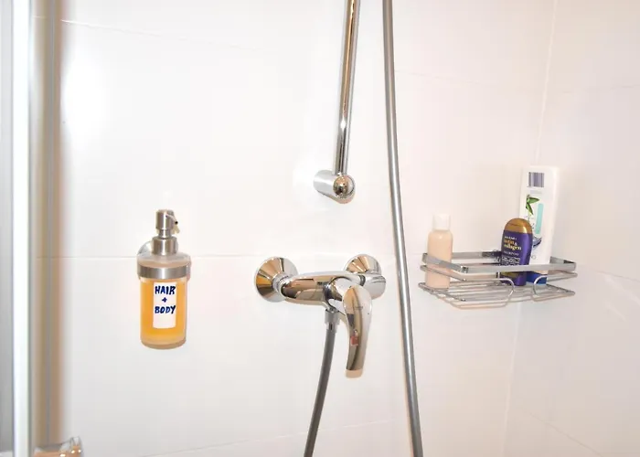Апартаменти Cosy 3 Viennese Flat - 10min To Center Відень